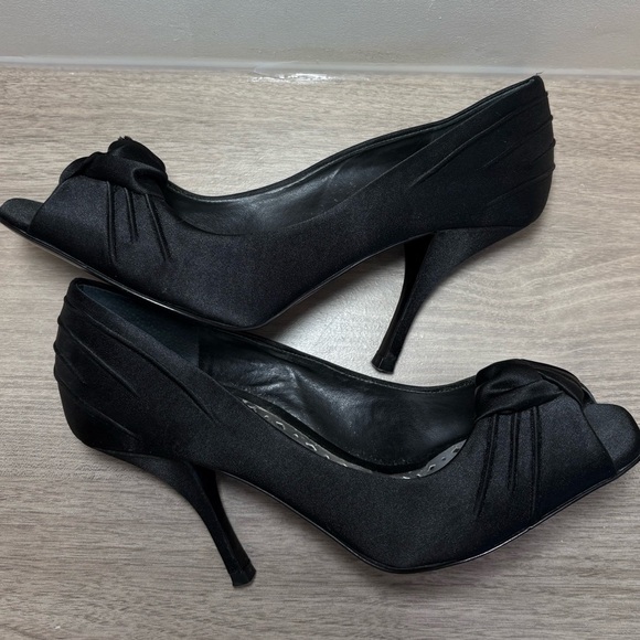 BCBGirls Black Satin Peep Toe Heels | Size 9W - Picture 5 of 10